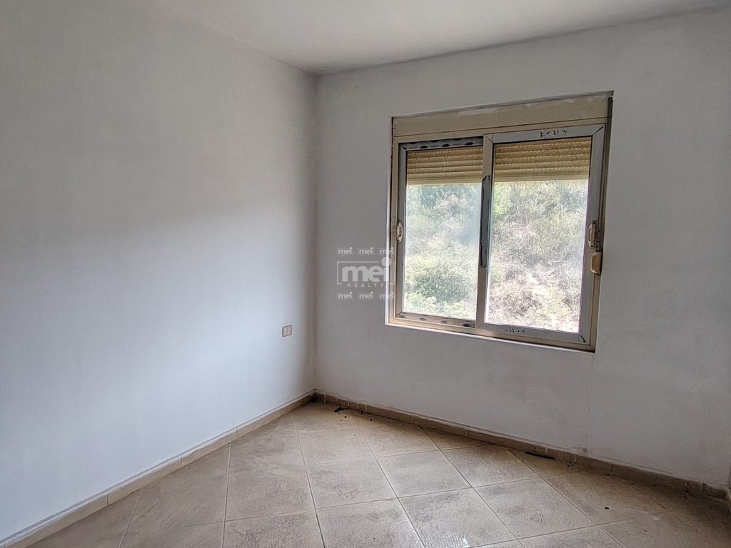 SHITET APARTAMENT 1+1 NE SHKEMBI I KAVAJES ME PAMJE DETI