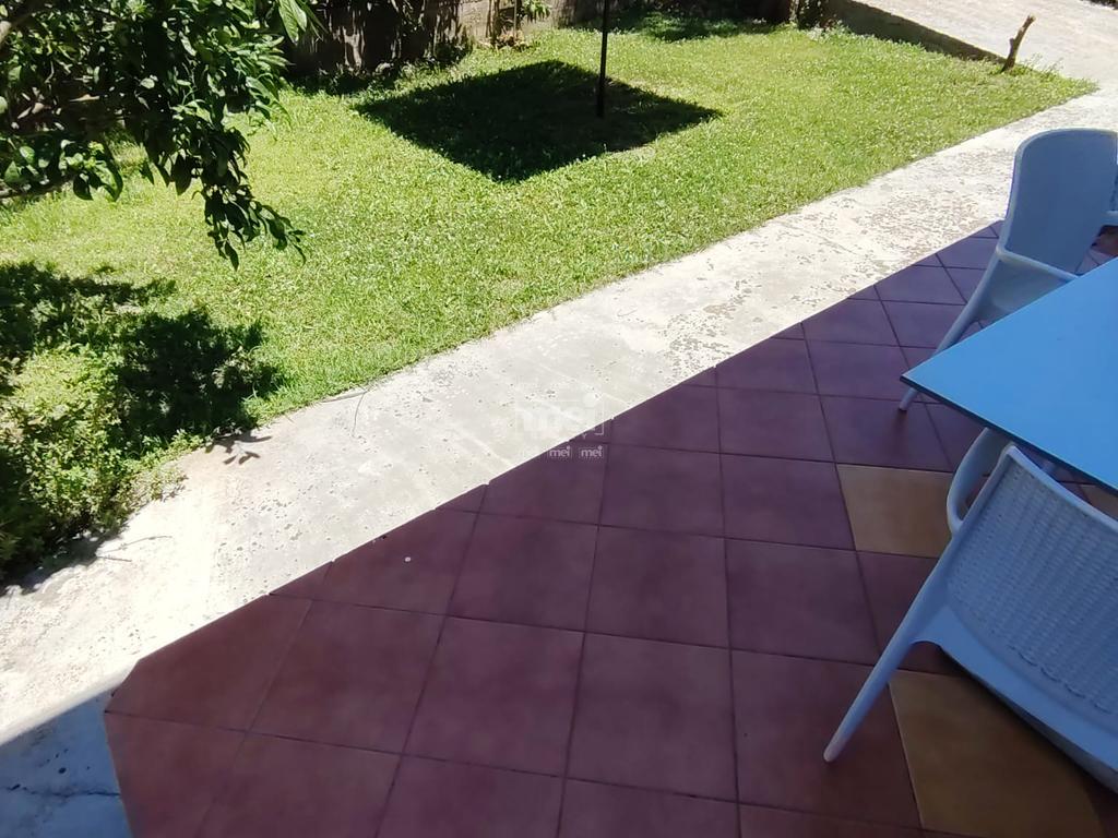 SHITET SHTEPI PRIVATE NE ZONEN E PLAZHIT!