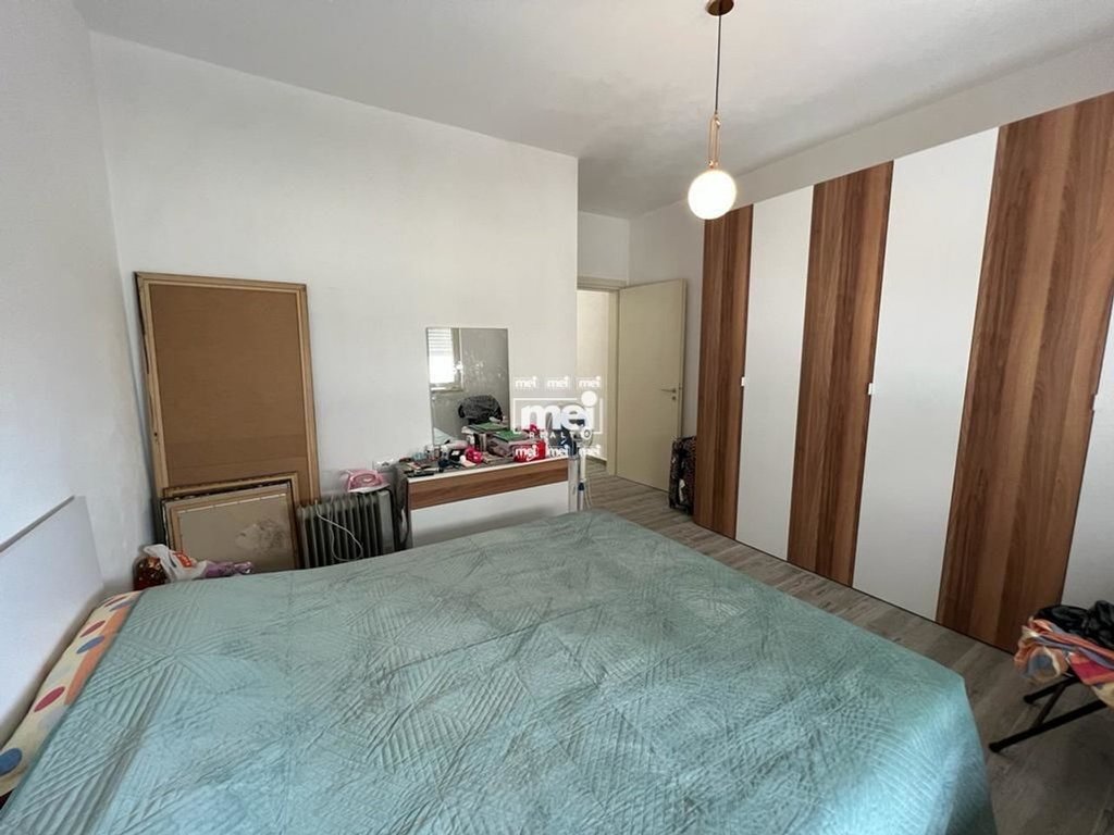 JEPET ME QIRA APARTAMENT 1+1 TEK RRUGA E RE E PORTIT ME PAMJE NGA DETI !