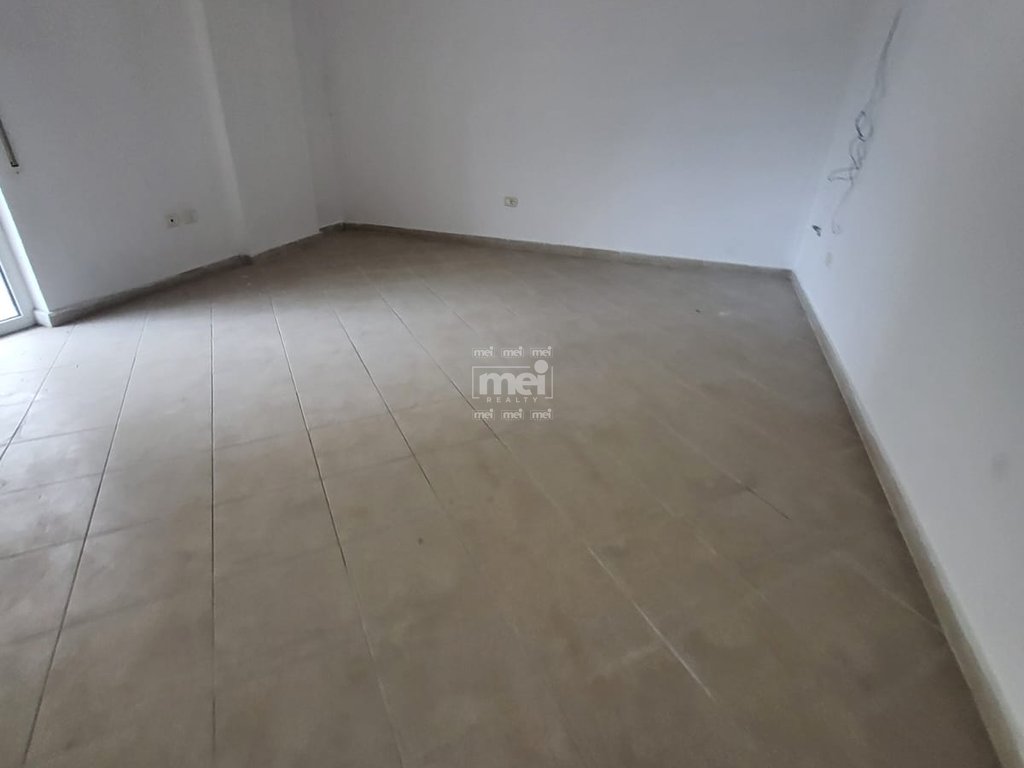 JEPET ME QIRA APARTAMENT 2+1 TEK SHKËMBI I KAVAJËS!