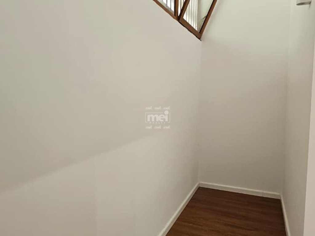 SHITET APARTAMENT 2+1+2 ME VERANDË, PRANË GJYKATËS!