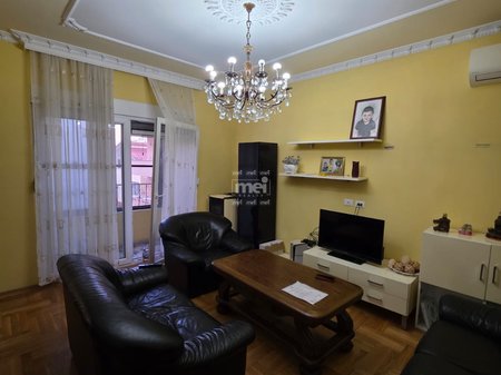 SHITET APARTAMENT 3+1 TE LAGJIA 18 PRANE "VALA PARK"