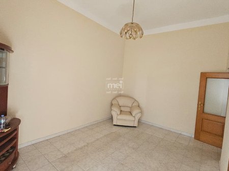 SHITET APARTAMENT 2+1+2 NË QENDËR TË DURRËSIT!