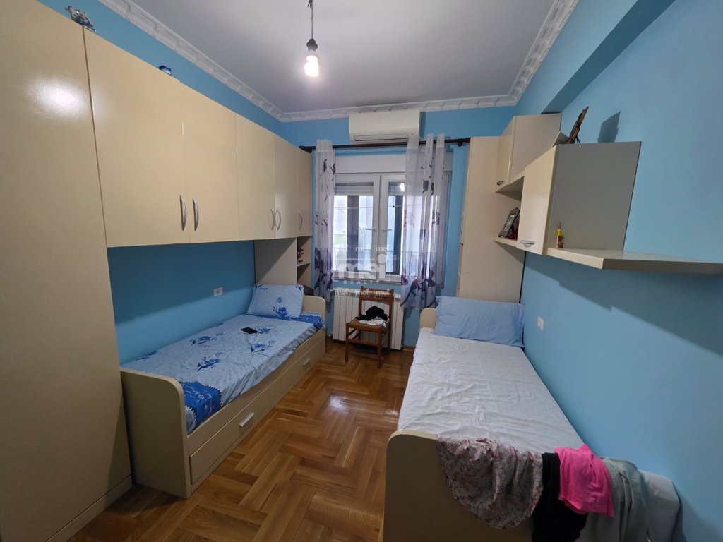 SHITET APARTAMENT 3+1 TE LAGJIA 18 PRANE "VALA PARK"