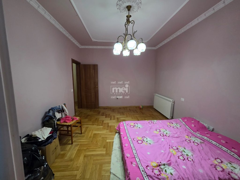 SHITET APARTAMENT 3+1 TE LAGJIA 18 PRANE "VALA PARK"