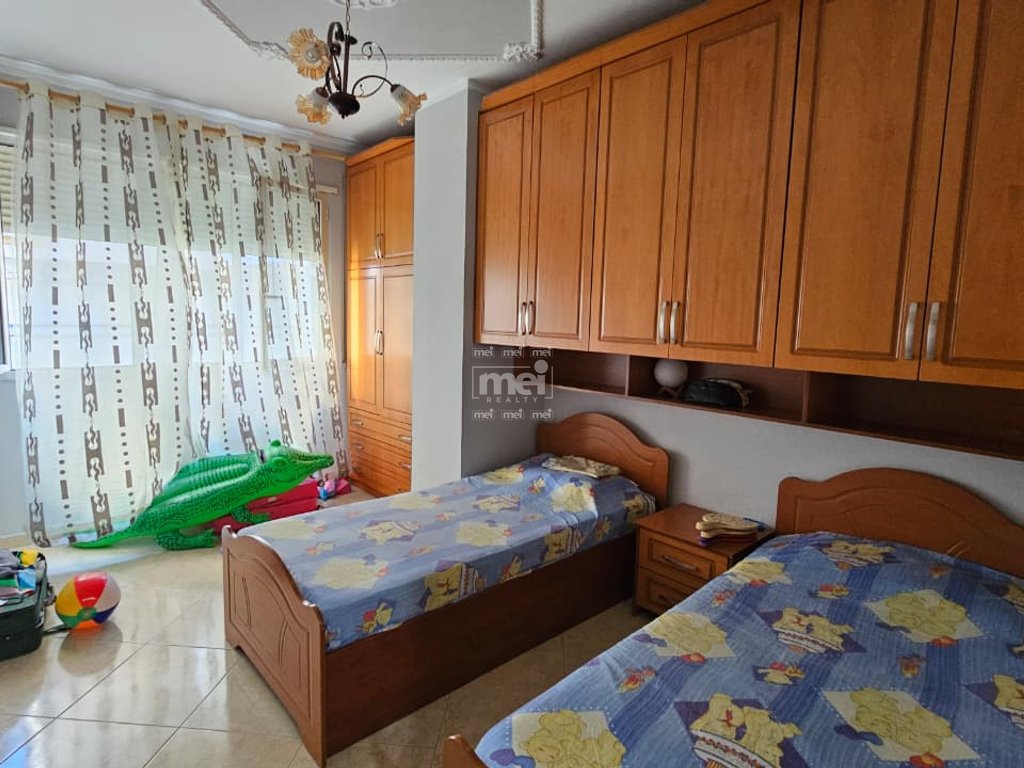 SHITET APARTAMENT 2+1+2 TEK KOPSHTI SOTIR NOKA!