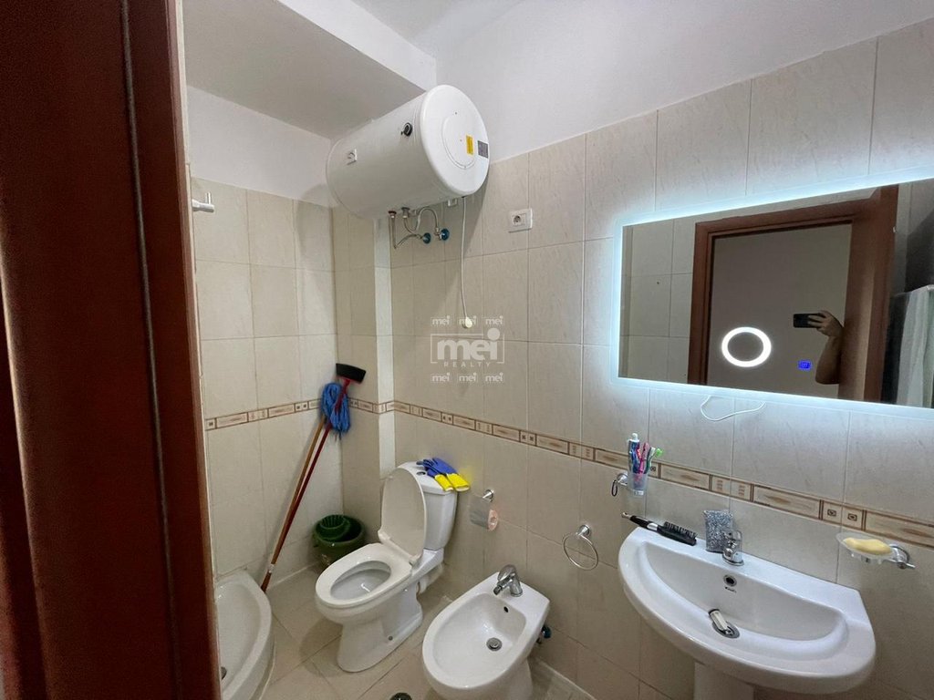 SHITET APARTAMENT 1+1 NE GOLEM