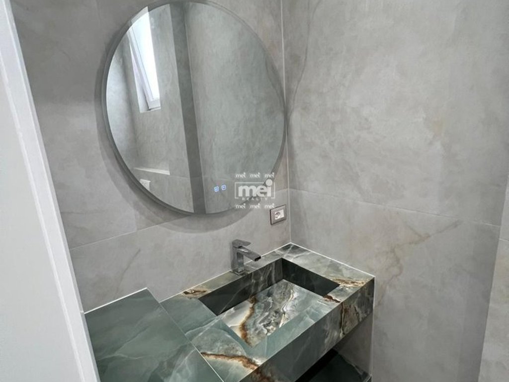 JEPET ME QIRA SUPER APARTAMENT 2+1 TEK URA E DAJLANIT!