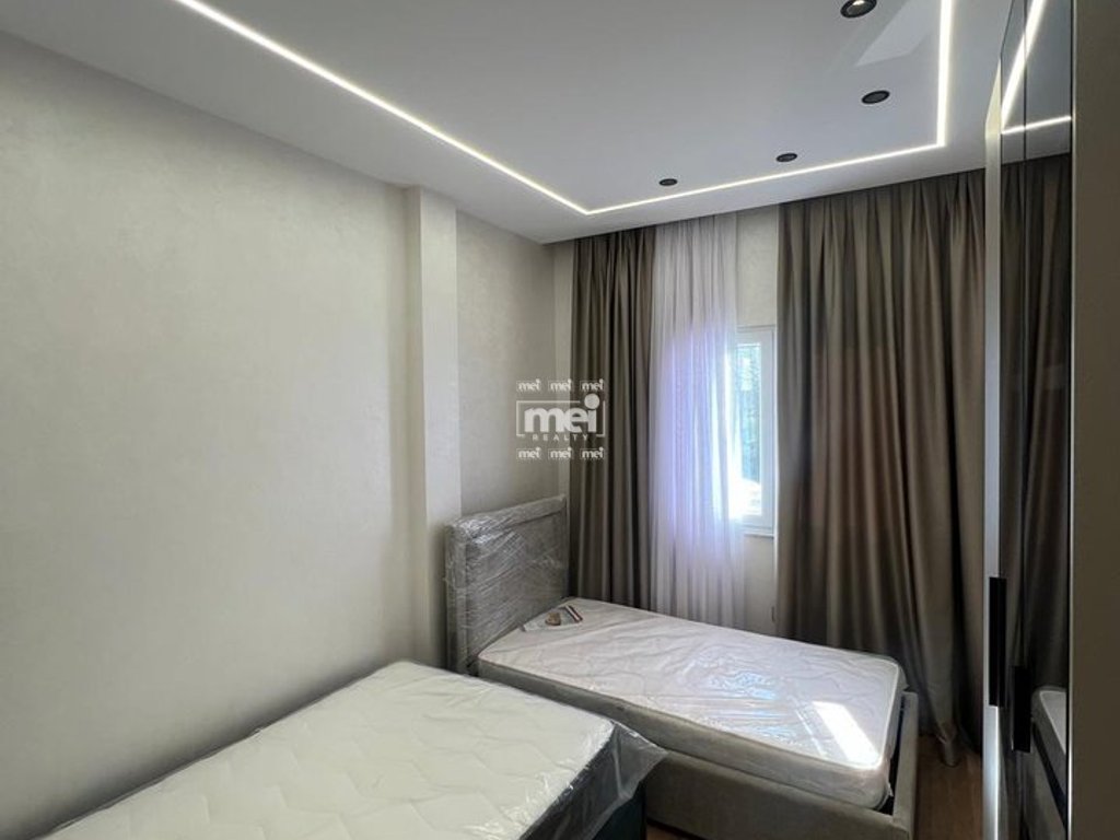 JEPET ME QIRA SUPER APARTAMENT 2+1 TEK URA E DAJLANIT!