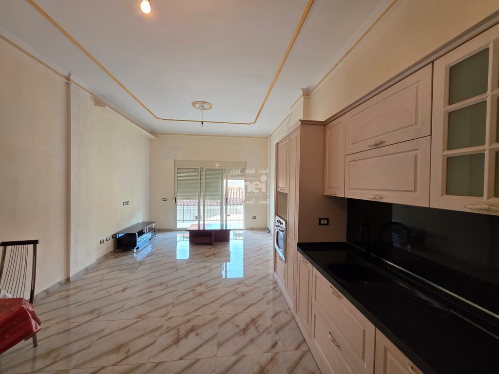 JEPET ME QIRA APARTAMENT 2+1 TE LAGJIA RE!
