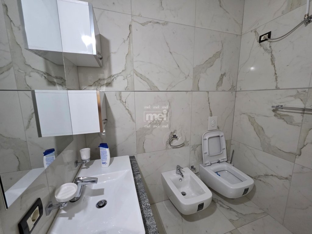 JEPET ME QIRA APARTAMENT 2+1 TE LAGJIA RE!