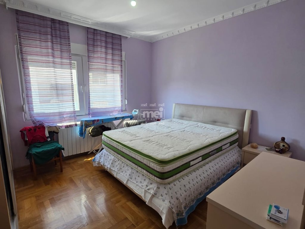 SHITET APARTAMENT 3+1 TE LAGJIA 18 PRANE "VALA PARK"