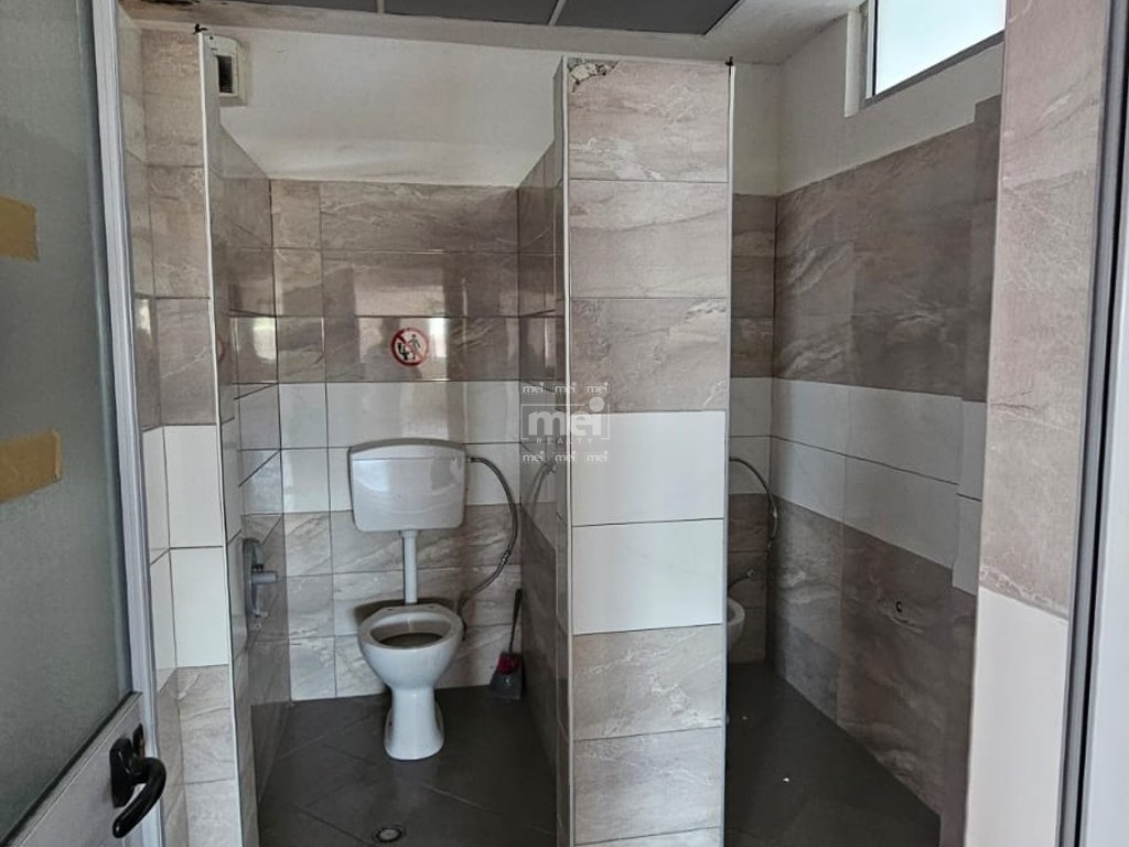 JEPET MAGAZINË ME QIRA TEK ISH-KËNETA, RRUGA VLLAZËRIMI!