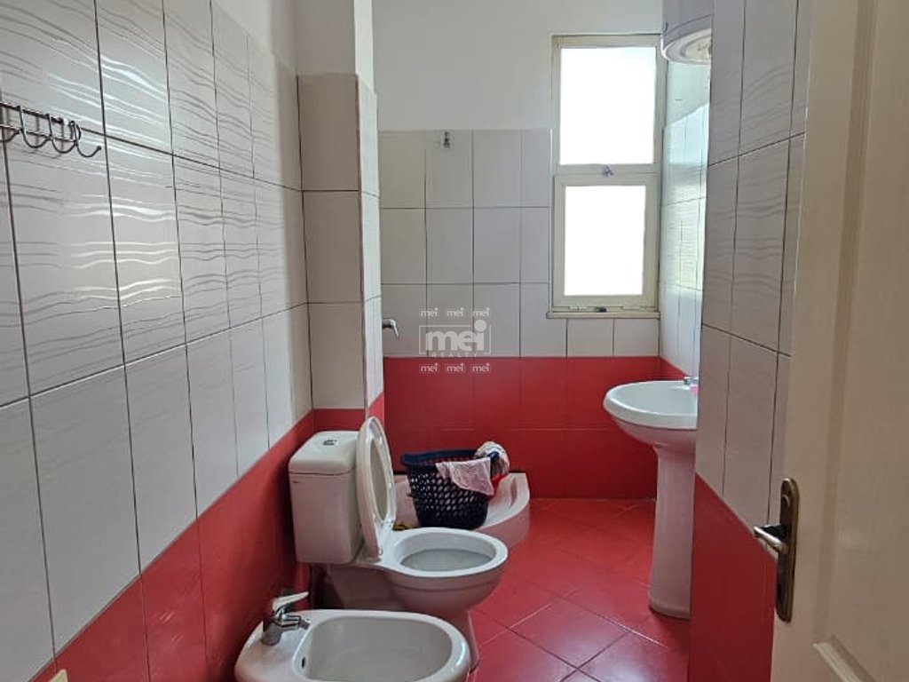 JEPET ME QIRA APARTAMENT 1+1 NË LAGJEN 6, PRANË KAZAZIT!