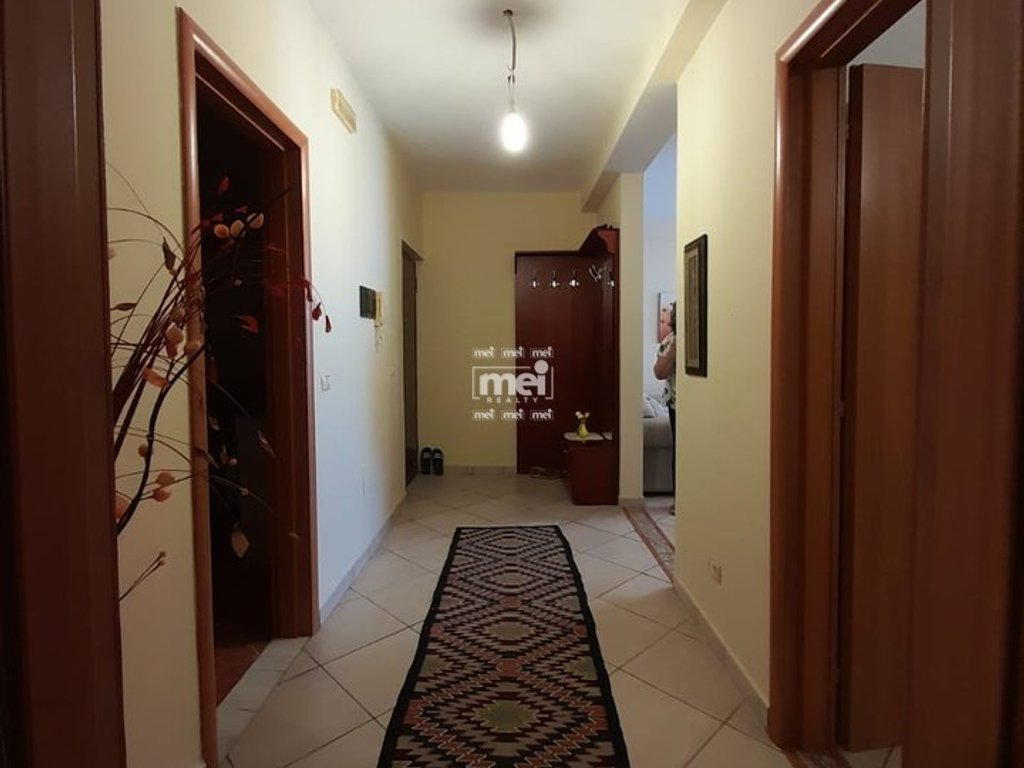 JEPET ME QIRA APARTAMENT 2+1 NE VOLLGA!