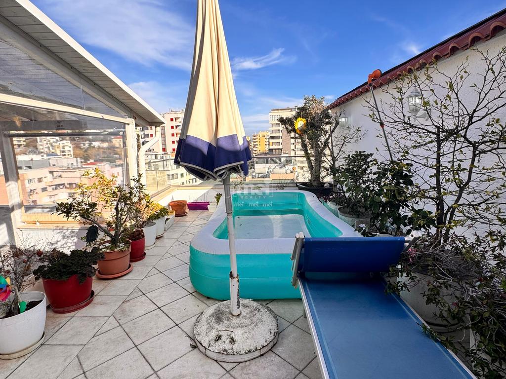 SHITET APARTAMENT 4+1+2 NË VOLLGA – ME PAMJE PANORAMIKE NGA DETI!