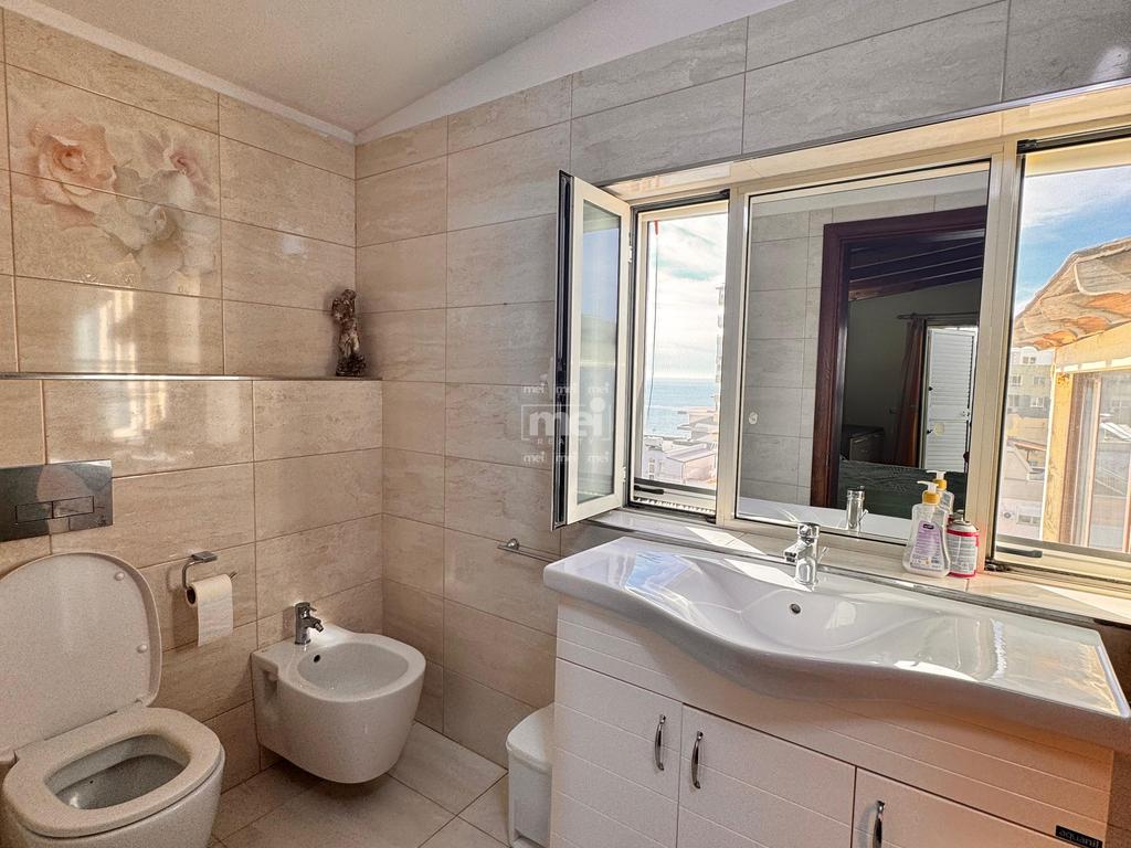 SHITET APARTAMENT 4+1+2 NË VOLLGA – ME PAMJE PANORAMIKE NGA DETI!