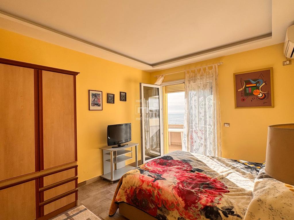 SHITET APARTAMENT 4+1+2 NË VOLLGA – ME PAMJE PANORAMIKE NGA DETI!