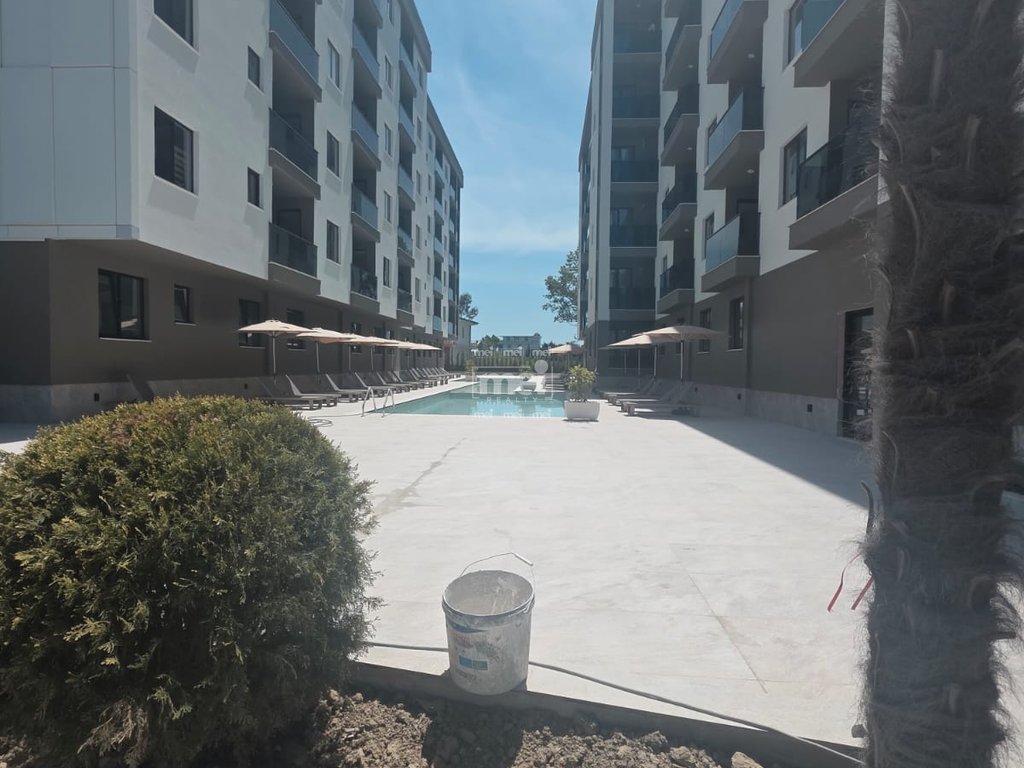 SHITET APARTAMENT 1+1 TE RESIDENCE PAJA MALI I ROBIT– VETËM 350 METRA NGA DETI