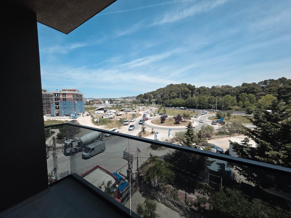SHITET APARTAMENT 1+1 TE RESIDENCE PAJA MALI I ROBIT– VETËM 350 METRA NGA DETI