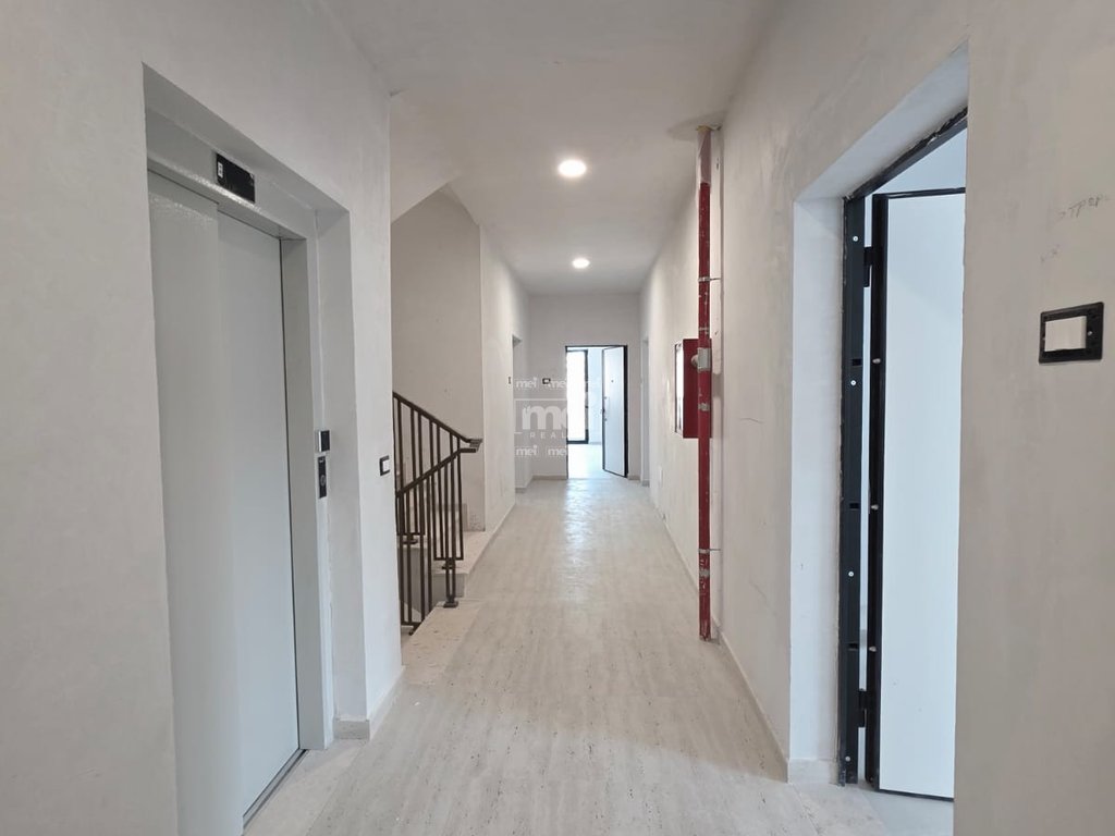 SHITET APARTAMENT 1+1 TE RESIDENCE PAJA MALI I ROBIT– VETËM 350 METRA NGA DETI