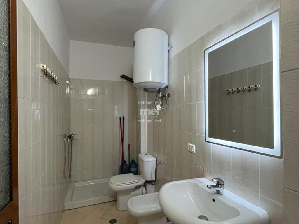 SHITET APARTAMENT 2+1+2 ME 2 BALLKONE DHE PAMJE DETI ,NË PLAZH!