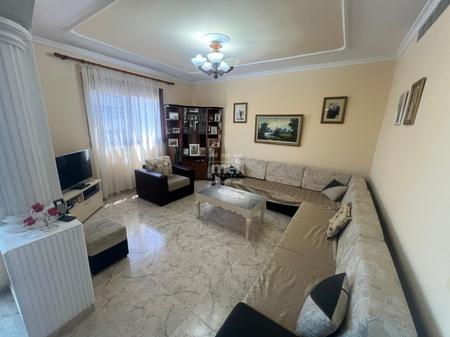SHITET APARTAMENT 2+1+2 TEK TREGU FRUTA PERIMEVE!