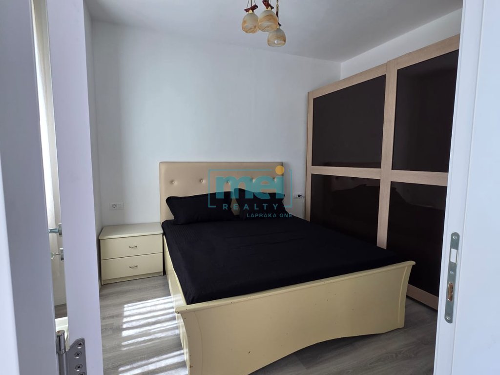 Jepet me Qera Super Apartament 1+1 ne Laprake!