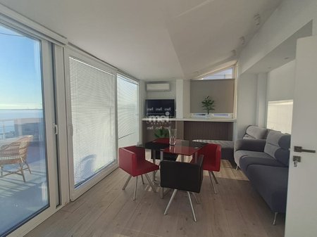 JEPET ME QIRA APARTAMENT 2+1 NË HEKURUDHË, DURRËS – VIJË E PARË ME DETIN!