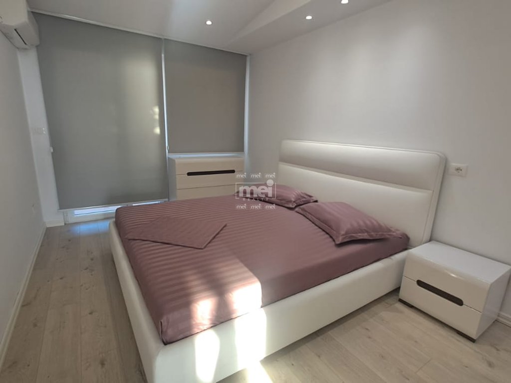 JEPET ME QIRA APARTAMENT 2+1 NË HEKURUDHË, DURRËS – VIJË E PARË ME DETIN!