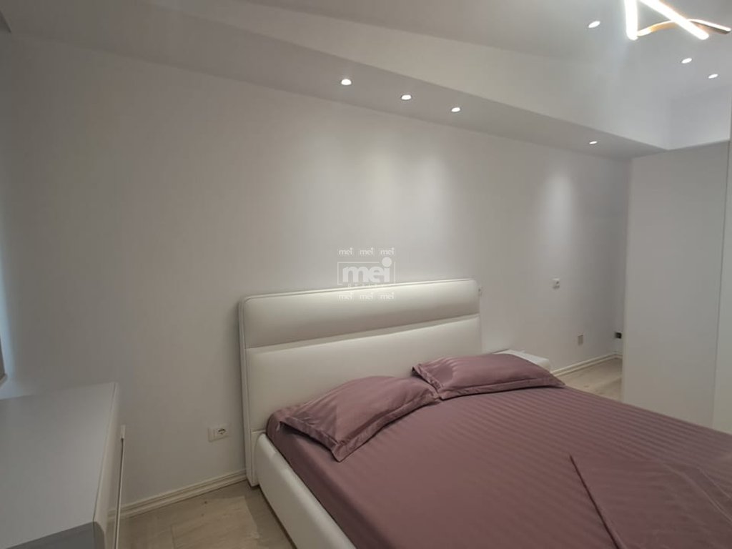 JEPET ME QIRA APARTAMENT 2+1 NË HEKURUDHË, DURRËS – VIJË E PARË ME DETIN!