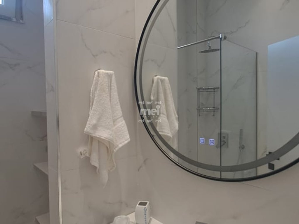 JEPET ME QIRA APARTAMENT 2+1 NË HEKURUDHË, DURRËS – VIJË E PARË ME DETIN!