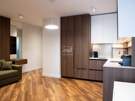 SHITET APARTAMENT 1+1 NË LAGJEN NR. 6, PRANË BORA & SARA!