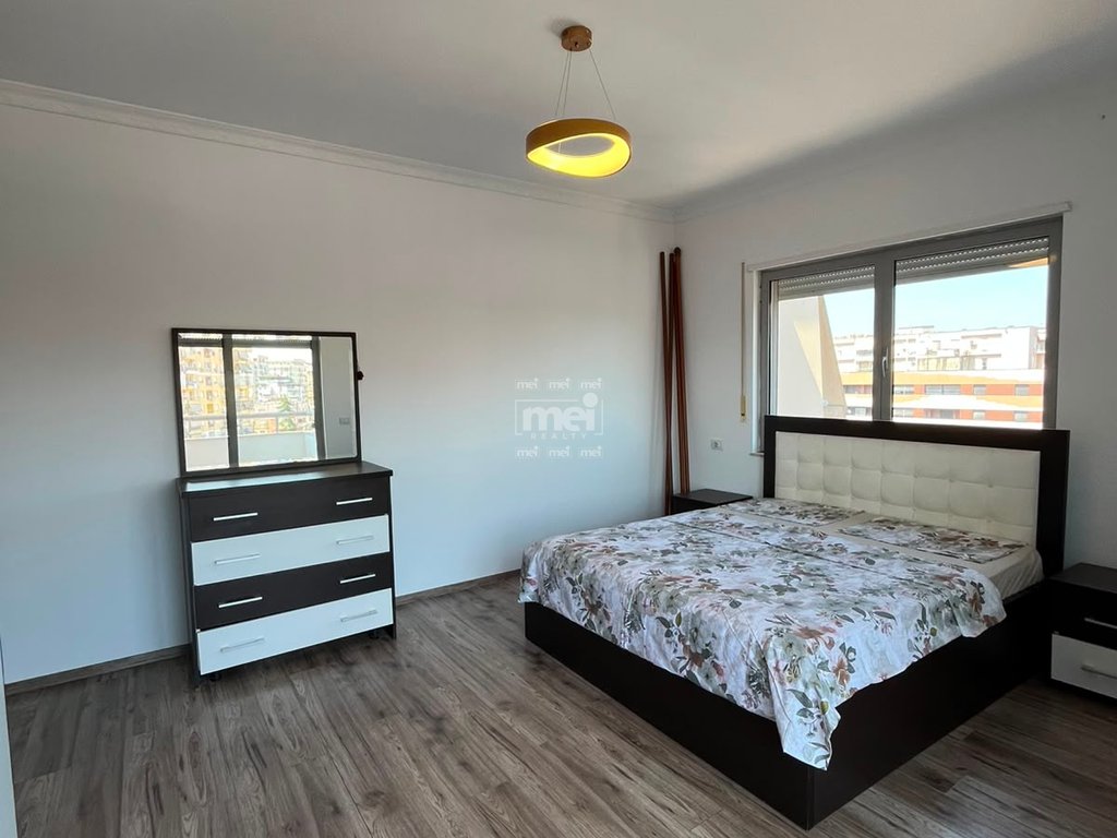 JEPET ME QERA APARTAMENT 2+1+2, NE QENDER!