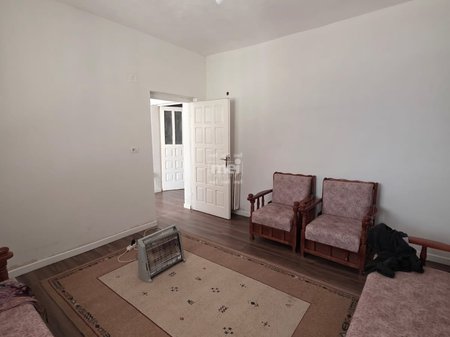 JEPET ME QIRA KATI 1 I NJE SHTEPIE PRIVATE NE SHKOZET!