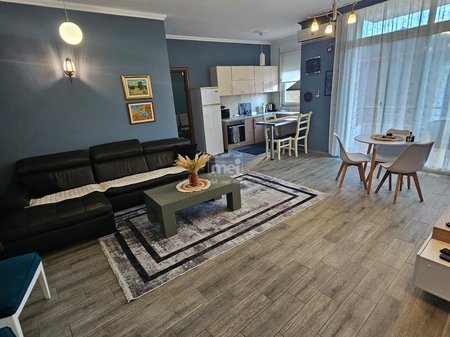 FOR RENT SECOND FLOOR OF A VILLA IN THE CENTER OF DURRES!