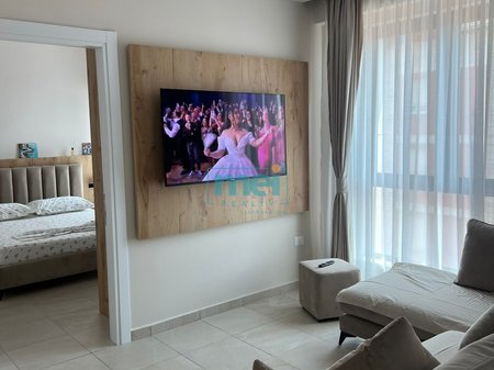 Jepet me Qera Super Apartament 1+1 te Myslym Shyri!