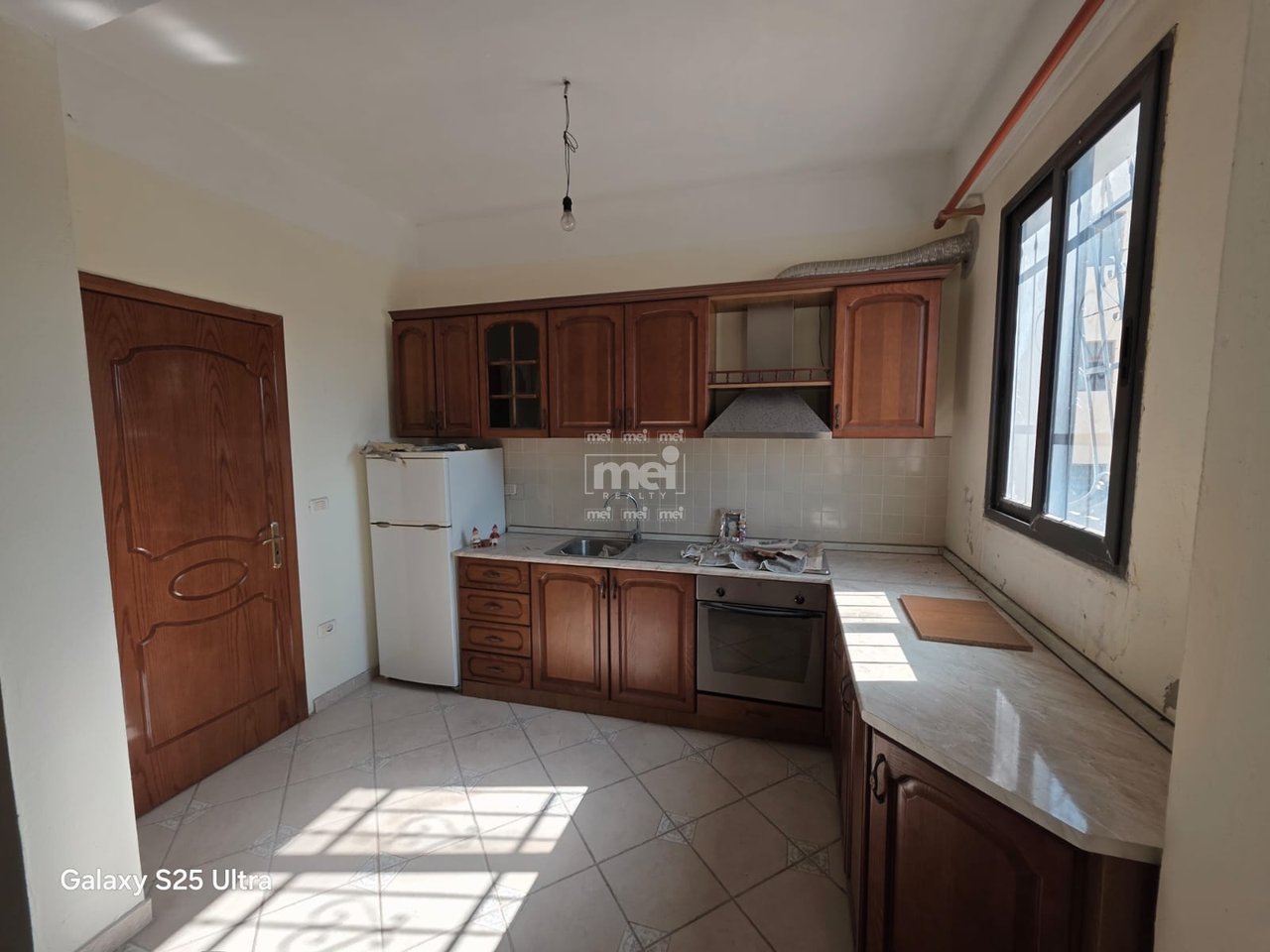 FOR RENT FLOOR OF A PRIVATE HOUSE IN SHKOZET!