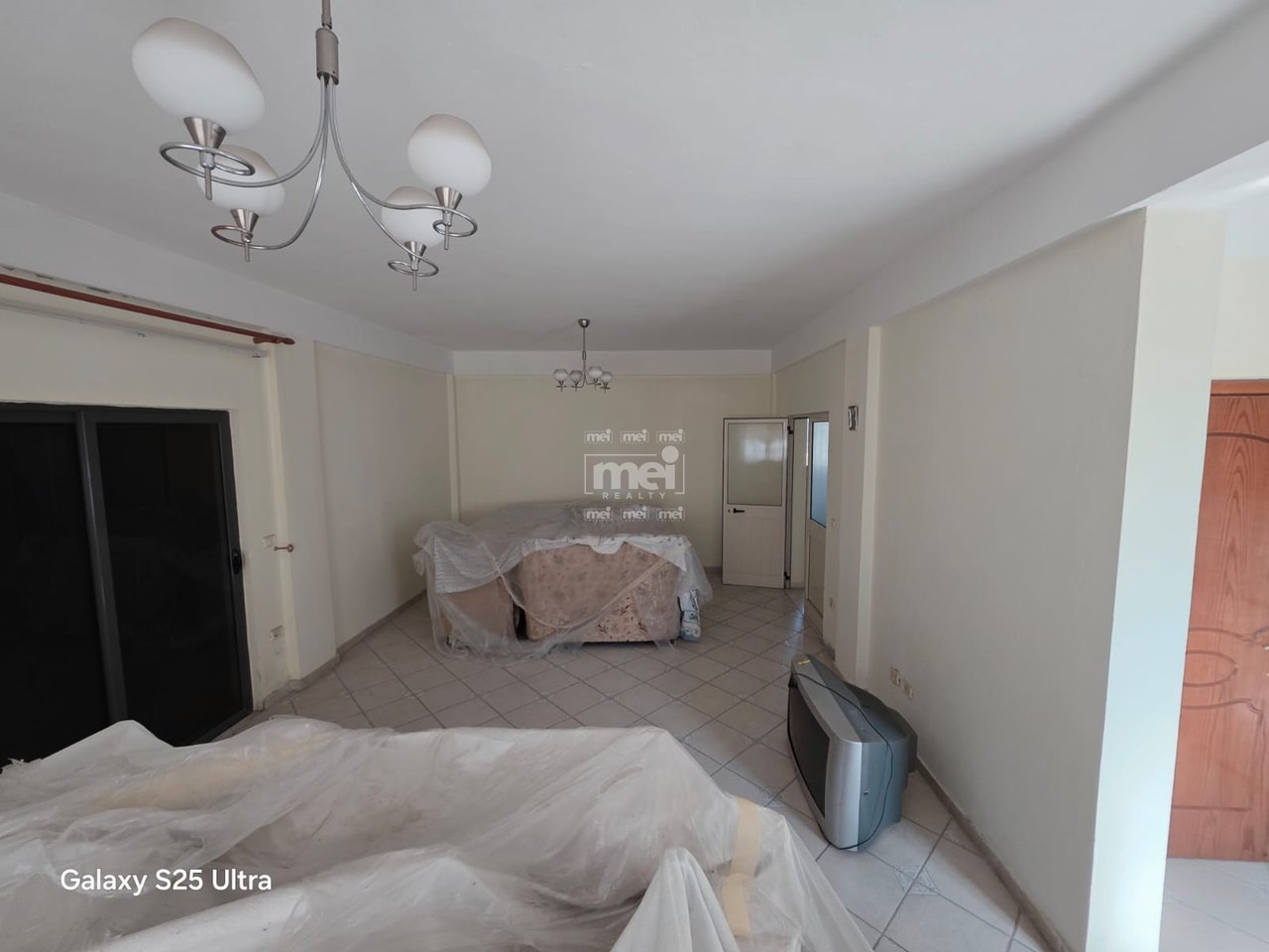 FOR RENT FLOOR OF A PRIVATE HOUSE IN SHKOZET!