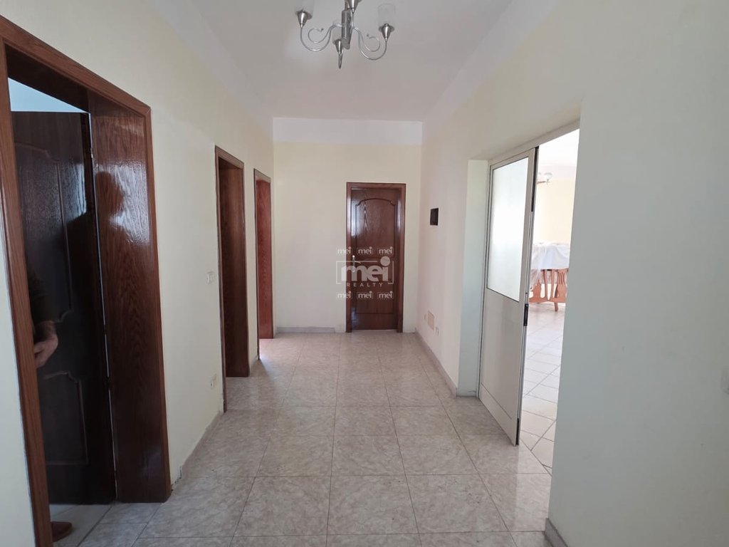 JEPET ME QIRA KATI I NJE SHTEPIE PRIVATE NE SHKOZET!