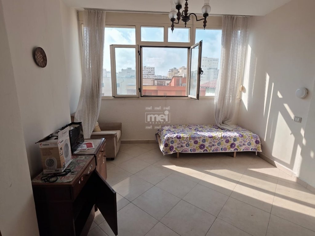JEPET ME QIRA APARTAMENT 1+1 TE PALLATI SPORTIT!