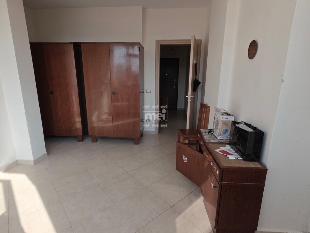 JEPET ME QIRA APARTAMENT 1+1 TE PALLATI SPORTIT!