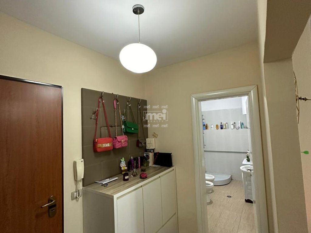 JEPET ME QIRA APARTAMENT 1+1 TE ISH RAJONI!
