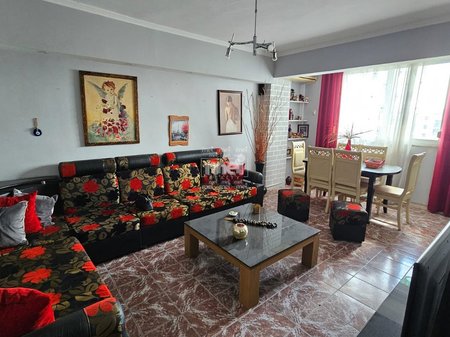 JEPET ME QIRA APARTAMENT 1+1 PRANE STADIUMIT!