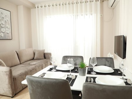 JEPET ME QIRA APARTAMENT 1+1 NE VOLLGA!