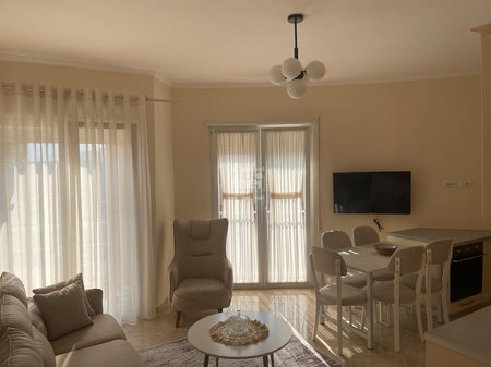 JEPET ME QIRA APARTAMENT 2+1 QENDER!