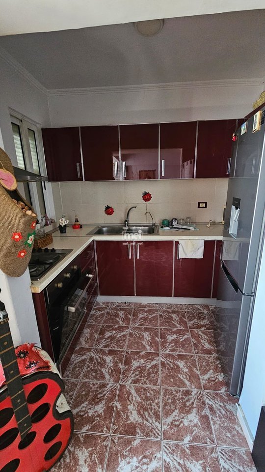 JEPET ME QIRA APARTAMENT 1+1 PRANE STADIUMIT!