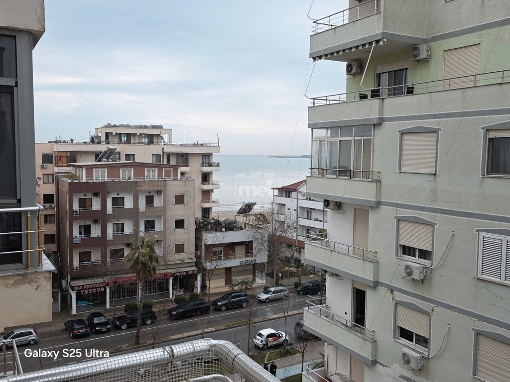 JEPET ME QIRA APARTAMENT 1+1 NE PLAZH TE RROTA KUQE!