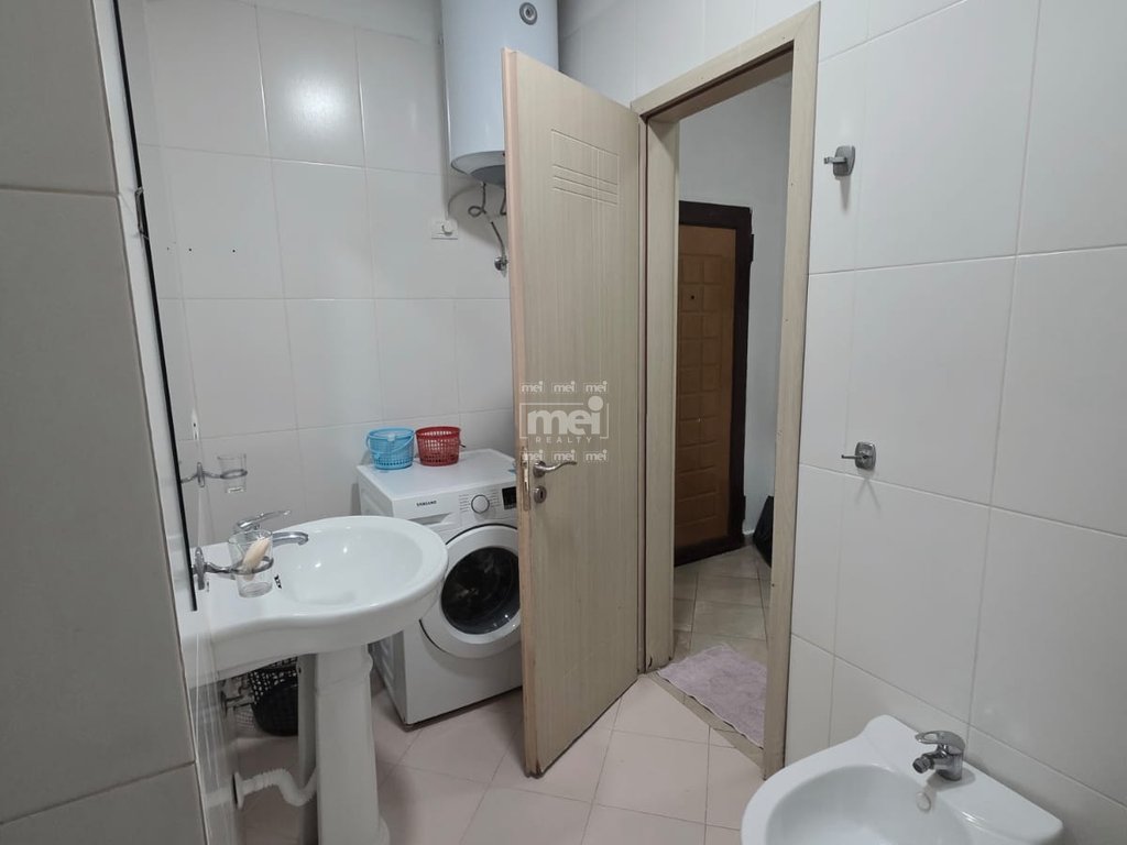 JEPET ME QIRA APARTAMENT 1+1 NE PLAZH TE RROTA KUQE!