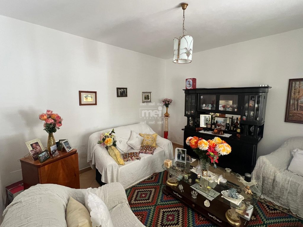 JEPET ME QIRA VILE AFER MUZEUMIT!